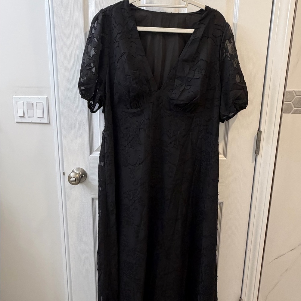 SHEIN Black Floral Maxi Dress
